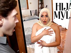 Nervous Hijab Wifey Is Worried About