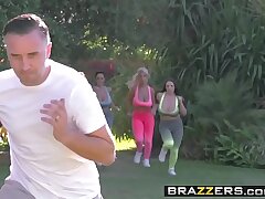 Brazzers - Brazzers Exxtra - Haunting