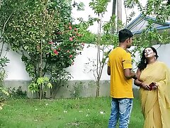 Indian Super-fucking-hot Bhabhi Romp